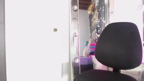 mailyn_gold online show from May 2026 12:02:01 PM
