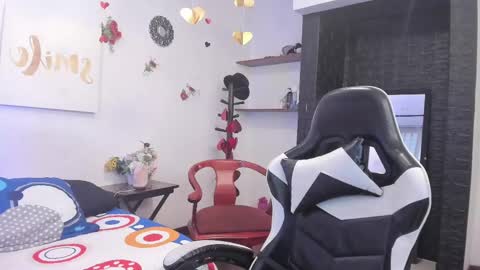 Snapshot of mailyn_jung_ chatting on February 2025 12:01:02 PM Carolina Barrantes Munera online show from February 2025 12:01:02 PM