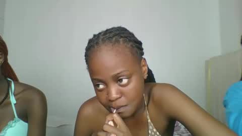 Snapshot of maira_luv1 chatting on December 2025 10:15:02 PM maira luv1 online show from December 2025 10:15:02 PM