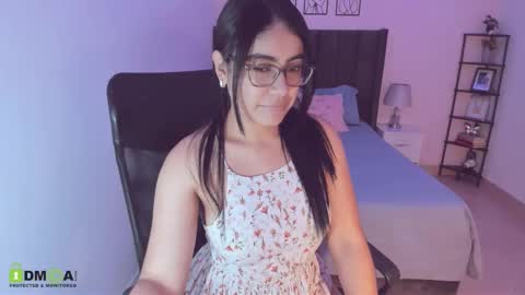 Maite online show from November 2025 04:56:02 AM