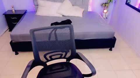 MAITE STONE1 online show from November 2025 04:11:02 AM