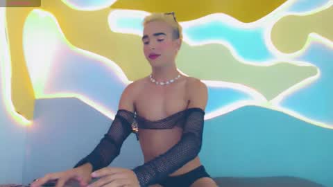 maitecandyxx online show from June 2026 04:07:02 AM