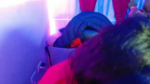 Snapshot of maitte_22 chatting on February 2025 01:21:02 AM Hello friends Im on another account    online show from February 2025 01:21:02 AM