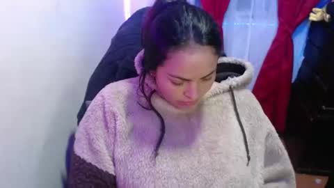 Snapshot of maitte_22 chatting on February 2025 01:36:02 AM Hello friends Im on another account    online show from February 2025 01:36:02 AM