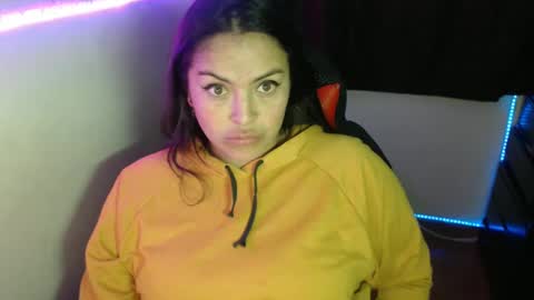 Snapshot of maitte_22 chatting on March 2025 12:51:01 AM Hello friends Im on another account    online show from March 2025 12:51:01 AM