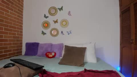 maja_hills online show from January 2025 05:22:02 PM