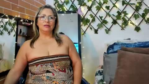 maja_hills online show from March 2025 08:49:01 PM