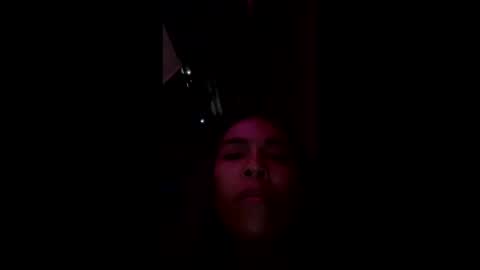 Snapshot of majestic_bella chatting on April 2026 02:48:01 AM Bella online show from April 2026 02:48:01 AM
