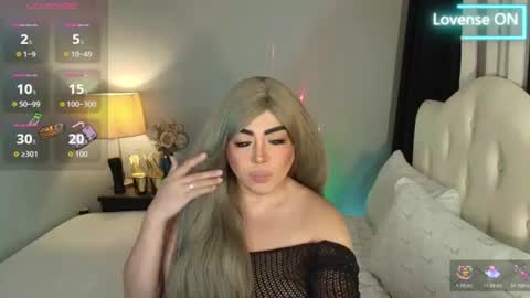 Snapshot of majestydannaxx chatting on June 2026 01:08:02 AM majestydannaxx online show from June 2026 01:08:02 AM