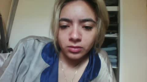 majo_gomezz online show from November 2025 06:18:02 PM