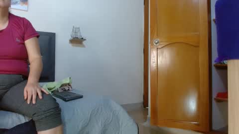 Snapshot of majo_leal_ chatting on December 2024 11:07:01 AM majo online show from December 2024 11:07:01 AM