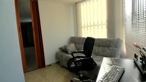 Majo Soussa online show from January 2025 01:01:01 PM