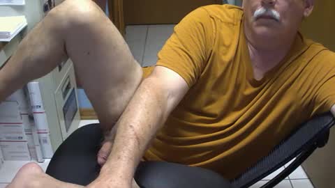 Snapshot of majormike34 chatting on April 2026 04:13:02 AM majormike34 online show from April 2026 04:13:02 AM