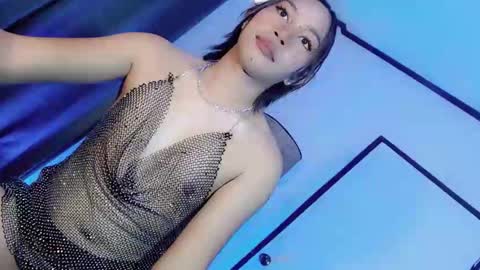 Snapshot of makeit_reyn chatting on March 2026 07:14:01 AM Reyn online show from March 2026 07:14:01 AM