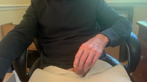 makemegoboing online show from April 2026 01:42:02 PM