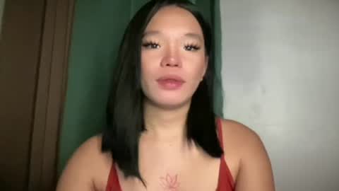 Snapshot of makemesquirt_xxx chatting on May 2026 11:57:02 PM KEANA online show from May 2026 11:57:02 PM