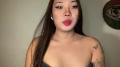 Snapshot of makemesquirt_xxx chatting on August 2026 02:35:01 AM KEANA online show from August 2026 02:35:01 AM