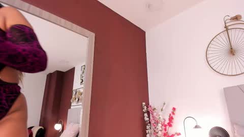 makena online show from October 2025 04:14:01 AM