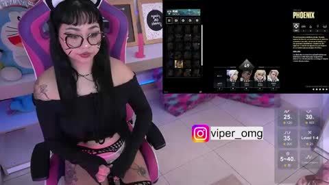 Snapshot of makigg chatting on April 2026 11:54:02 PM Maki online show from April 2026 11:54:02 PM