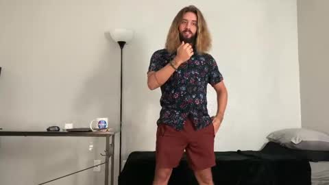 Mack  Makingmoans Twitter online show from November 2025 03:52:02 PM