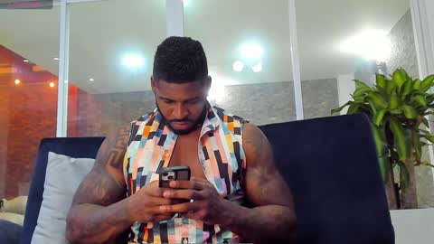Snapshot of makonneen chatting on December 2024 03:14:02 AM Makonnen online show from December 2024 03:14:02 AM