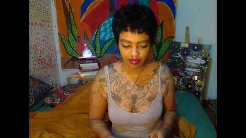 Snapshot of malaikaangel chatting on September 2025 10:09:01 PM malaika online show from September 2025 10:09:01 PM