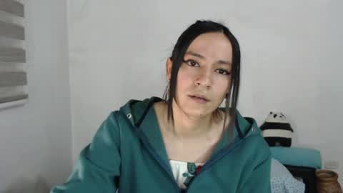 Snapshot of malasexychick chatting on April 2026 01:41:02 PM Mariapau online show from April 2026 01:41:02 PM