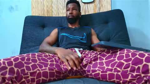 Snapshot of malcompierce chatting on December 2025 02:27:01 AM Malcom online show from December 2025 02:27:01 AM