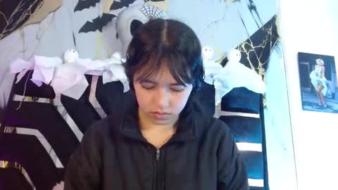 malejacs01 online show from October 2025 11:34:02 AM