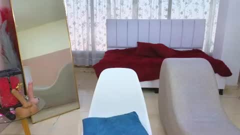 Snapshot of malen_fitnessmilf chatting on July 2026 07:56:02 PM malen_fitnessmilf online show from July 2026 07:56:02 PM