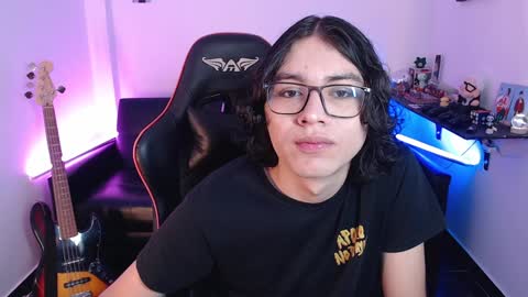 Snapshot of malik_harrison_ chatting on January 2025 03:07:01 PM Malik online show from January 2025 03:07:01 PM