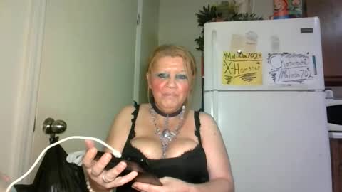 malinda702 online show from November 2025 03:12:01 AM