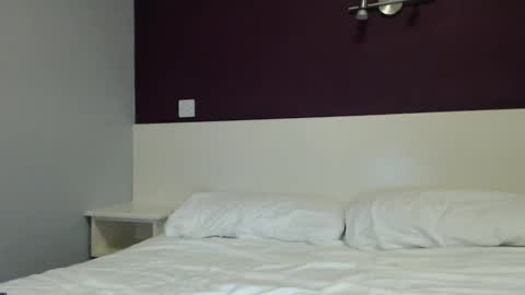 mallinia online show from February 2025 06:40:02 PM