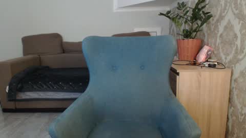 mallinia online show from October 2025 10:05:02 AM