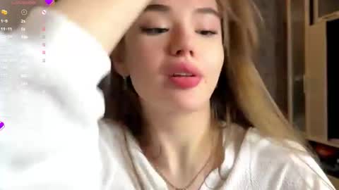 Jinny online show from April 2026 03:43:01 PM