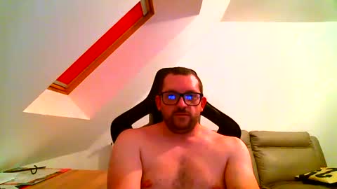 breton online show from October 2025 08:30:02 PM