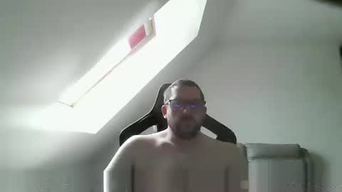 breton online show from October 2025 10:17:02 AM