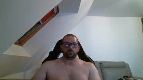 breton online show from August 2026 10:45:01 PM