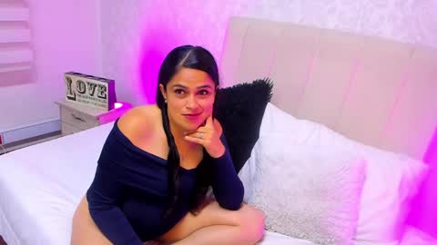 Milu online show from April 2026 04:04:01 AM