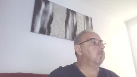 Snapshot of mambow99 chatting on February 2025 08:26:02 PM OLDMANFREE online show from February 2025 08:26:02 PM