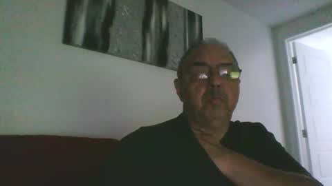 Snapshot of mambow99 chatting on April 2026 07:18:02 PM OLDMANFREE online show from April 2026 07:18:02 PM