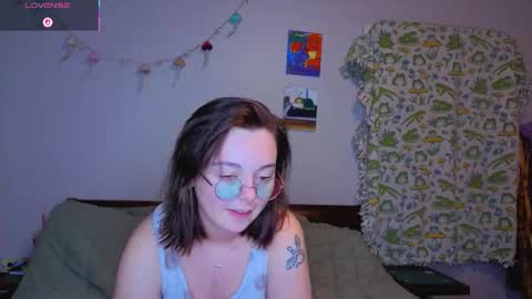 MamiCloudz online show from November 2025 02:33:01 AM