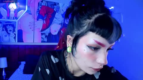 Snapshot of mamushka_ chatting on December 2025 04:42:02 AM online show from December 2025 04:42:02 AM