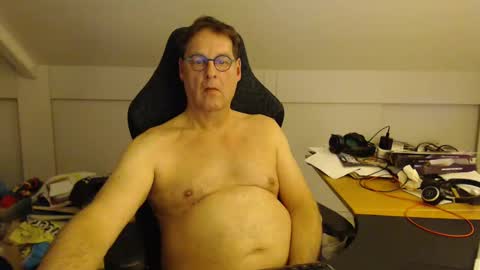 Snapshot of man2havefun chatting on December 2024 07:04:02 PM man2havefun online show from December 2024 07:04:02 PM