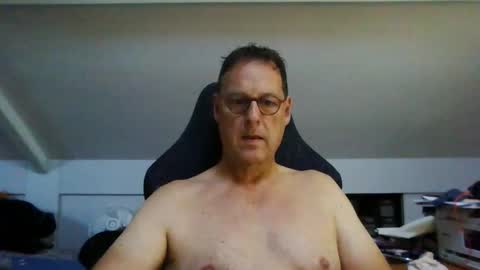 Snapshot of man2havefun chatting on October 2025 12:55:02 PM man2havefun online show from October 2025 12:55:02 PM