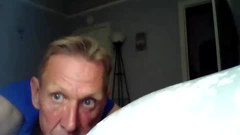 man4latinimennow online show from April 2026 05:38:01 AM