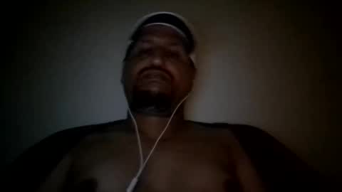 Snapshot of man_new chatting on March 2025 10:38:01 PM Man new online show from March 2025 10:38:01 PM