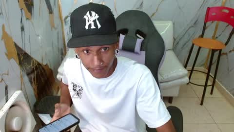 Snapshot of man_sant11 chatting on April 2026 02:47:02 PM man_sant11 online show from April 2026 02:47:02 PM