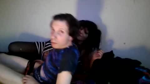 mandra_wag online show from April 2026 04:14:02 AM