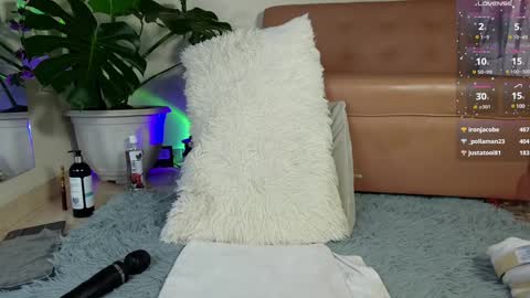 Snapshot of mandy_l33_ chatting on January 2025 01:45:02 AM mandy_l33_ online show from January 2025 01:45:02 AM